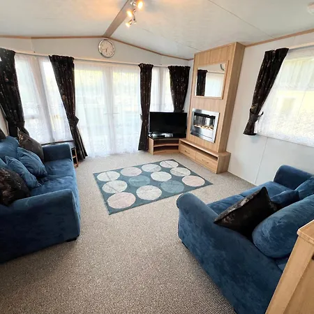 Holiday home 2 Bedroom Caravan Nv13, Lower Hyde, Shanklin, Isle Of Wight *