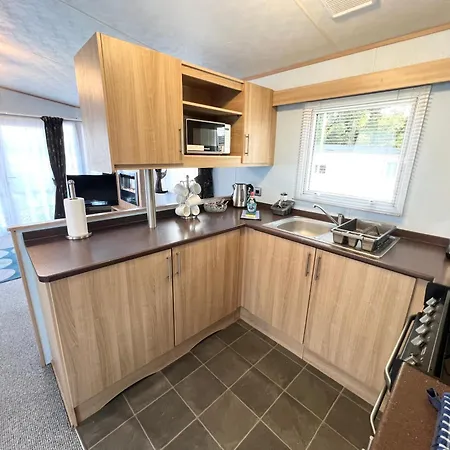 Holiday home 2 Bedroom Caravan Nv13, Lower Hyde, Shanklin, Isle Of Wight