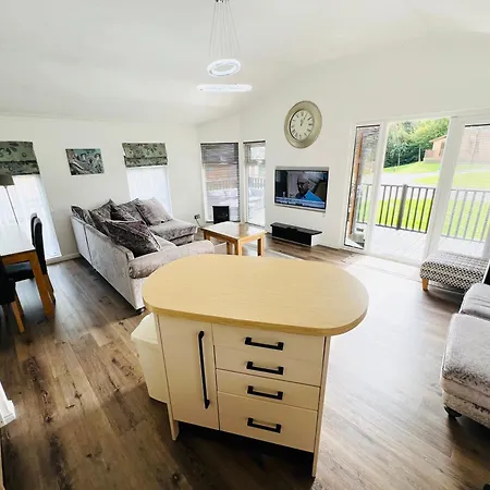 3 Bedroom Sg2, Lower Hyde, Isle Of Wight