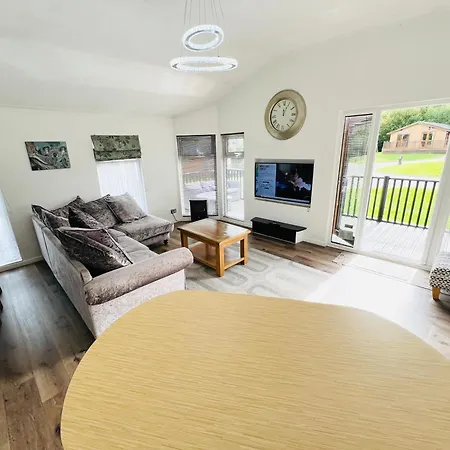 3 Bedroom Sg2, Lower Hyde, Isle Of Wight