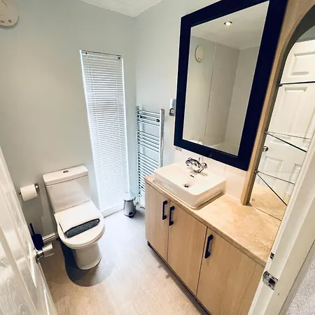 3 Bedroom Sg2, Lower Hyde, Isle Of Wight *
