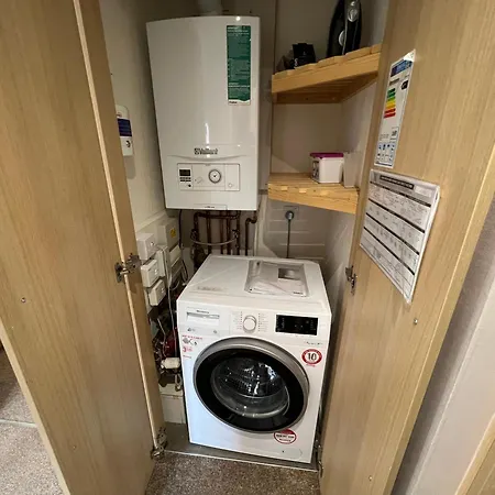 3 Bedroom Sg2, Lower Hyde, Isle Of Wight *