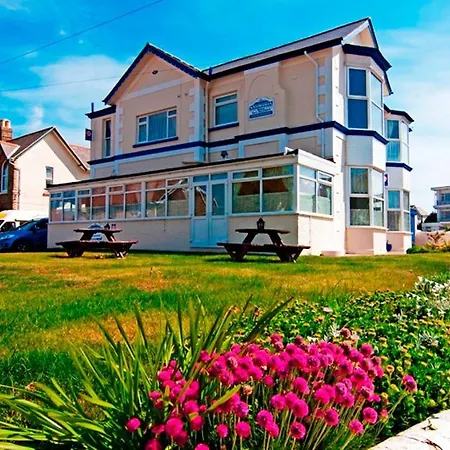 Guest house The Snowdon House