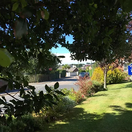 Westbury Guest house
