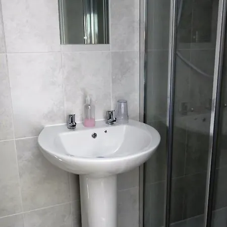 Pensión Claremont 4*