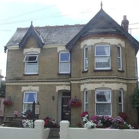 The Ryedale 4*