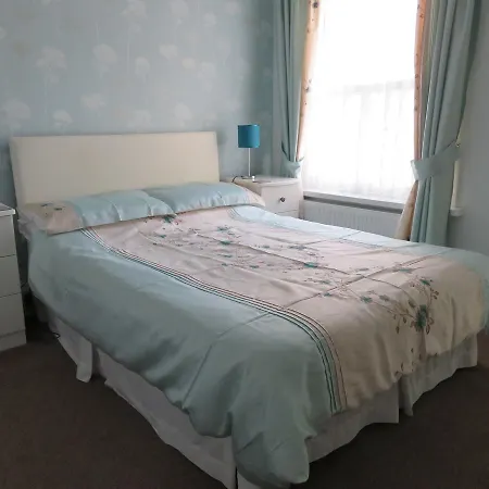 Claremont 4*