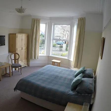 Heatherleigh Flat Bed & Breakfast 3*