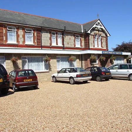 Eastmount Hall 3*