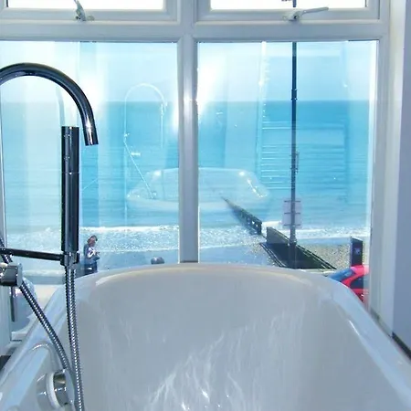 Shoreside 4*