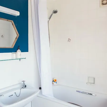 The Royson Guest house Shanklin