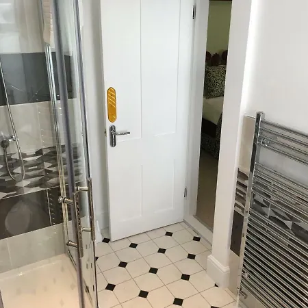The Snowdon House Guest house 4*