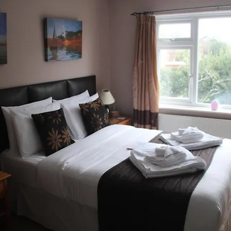 The Kenbury 4*
